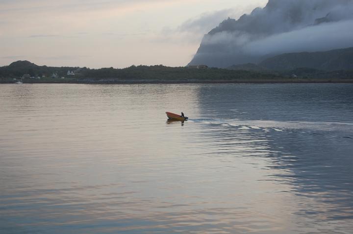 Isole Lofoten6.JPG - AI PIEDI DELLA RUPE